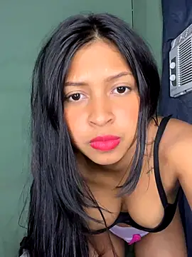 Snapshot of Mr_brian03 chatting on 12/03/25, 03:58 Mr brian03 online show from 12/03/25, 03:58