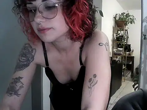 Snapshot of Acid_Girl_Ofc chatting on 10/14/25, 03:18 Acid Girl Ofc online show from 10/14/25, 03:18