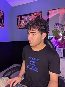 LucasCarterr  online show from 10/29/25, 04:15