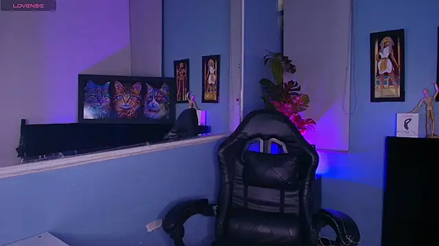 LucasCarterr  online show from 11/04/25, 04:00