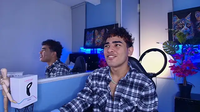 LucasCarterr  online show from 11/14/25, 04:44