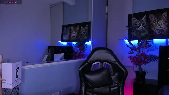 LucasCarterr  online show from 11/19/25, 03:39