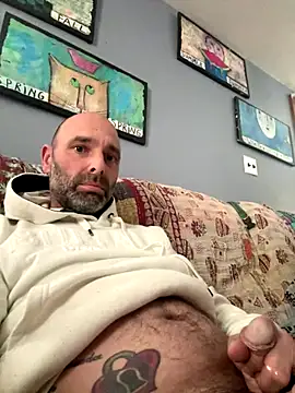 Snapshot of tttttyta chatting on 12/17/25, 07:53 tttttyta online show from 12/17/25, 07:53