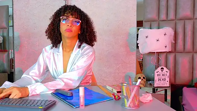 CamilaJohnston online show from 10/09/25, 08:51