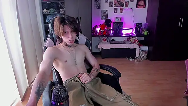 Snapshot of xIce_Boy chatting on 04/16/26, 09:39 xIce Boy online show from 04/16/26, 09:39