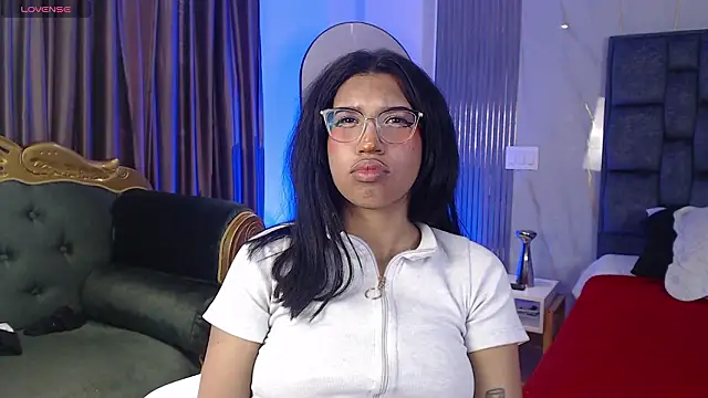 Karin Ks online show from 02/15/26, 08:38