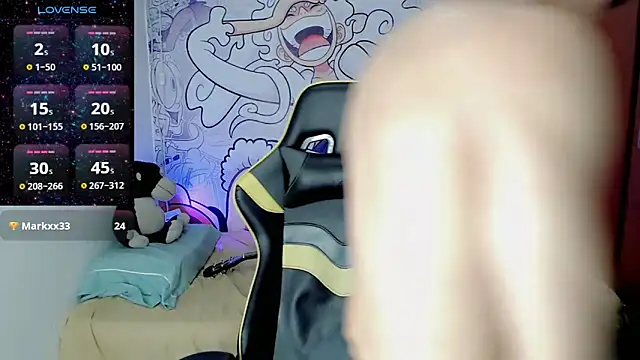 Snapshot of Thomass_shelbyy chatting on 03/15/25, 04:43 Thomass shelbyy online show from 03/15/25, 04:43