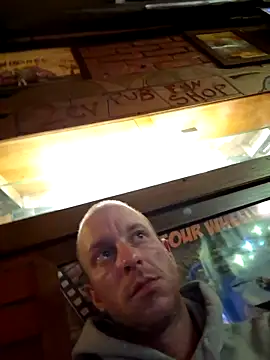 Snapshot of svenpfeifer chatting on 03/14/25, 10:16 svenpfeifer online show from 03/14/25, 10:16