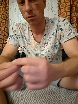 Snapshot of svenpfeifer chatting on 09/18/25, 12:12 svenpfeifer online show from 09/18/25, 12:12