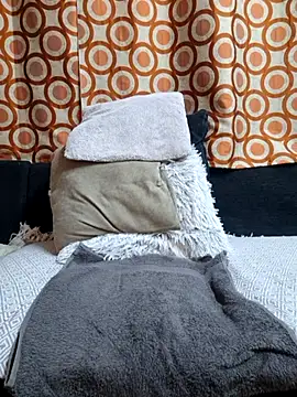 Snapshot of svenpfeifer chatting on 10/22/25, 02:28 svenpfeifer online show from 10/22/25, 02:28