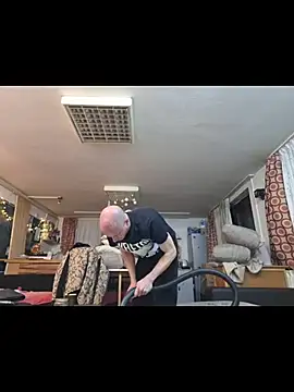 svenpfeifer online show from 12/18/25, 06:36