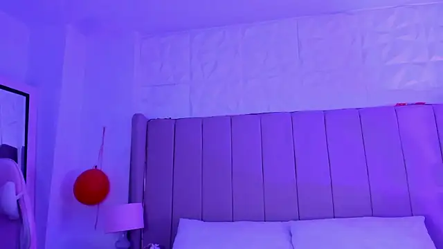 CarolineNasty online show from 03/12/25, 12:47