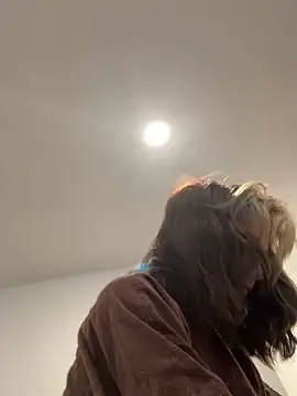 Snapshot of 2brokegirlz chatting on 09/09/25, 09:14 2brokegirlz online show from 09/09/25, 09:14