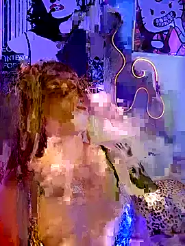 Snapshot of LoganPeny chatting on 03/21/25, 04:17 LoganPeny online show from 03/21/25, 04:17