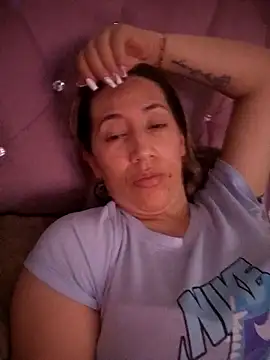 Snapshot of melany-92xxx chatting on 02/03/26, 03:04 melany-92xxx online show from 02/03/26, 03:04