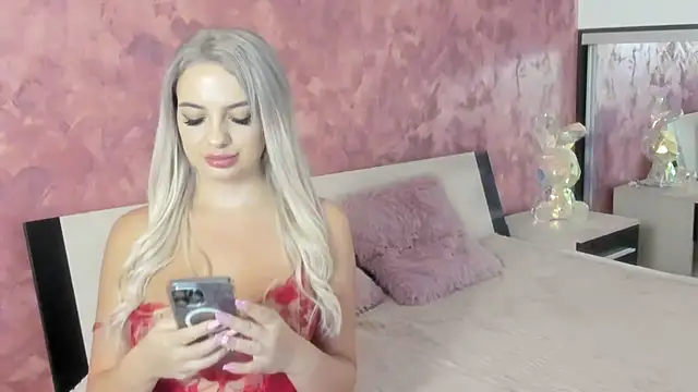 Snapshot of LesyaTouch chatting on 10/01/25, 06:47 LesyaTouch online show from 10/01/25, 06:47