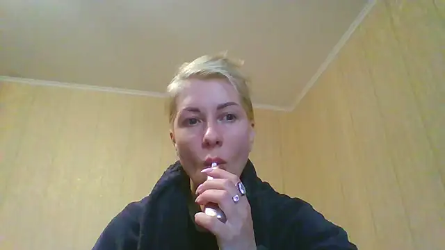 Snapshot of _Black-Panther_ chatting on 06/13/26, 07:28 Black-Panther online show from 06/13/26, 07:28