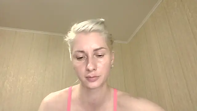Snapshot of _Black-Panther_ chatting on 07/10/26, 05:59 Black-Panther online show from 07/10/26, 05:59