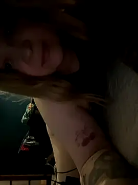 Snapshot of IMHORNYWET chatting on 09/28/25, 02:33 IMHORNYWET online show from 09/28/25, 02:33