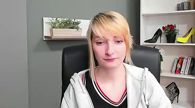 hottieBlair online show from 03/17/25, 10:49