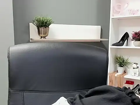 hottieBlair online show from 10/29/25, 07:21