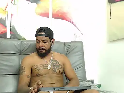 BladeFoxxx1 online show from 11/14/25, 05:50