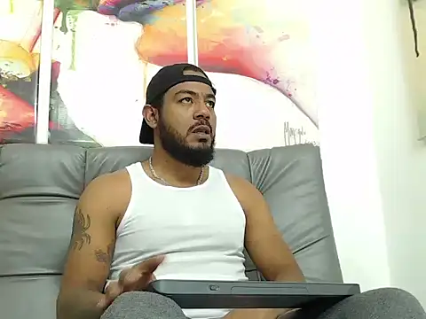 BladeFoxxx1 online show from 11/20/25, 10:42