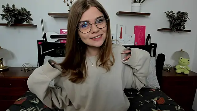 HaleyReedme online show from 05/03/26, 06:52