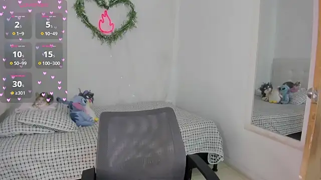 Brithanycullen online show from 04/15/26, 04:19