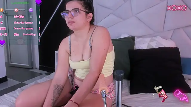 Snapshot of JulietSofia chatting on 02/04/26, 07:53 JulietSofia online show from 02/04/26, 07:53