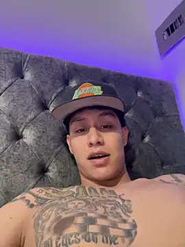 Snapshot of Stone_grey1_ chatting on 03/26/26, 07:14 Stone grey1 online show from 03/26/26, 07:14