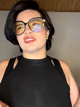 Snapshot of Mistress_Niky_ chatting on 09/14/25, 10:20 Mistress Niky  online show from 09/14/25, 10:20