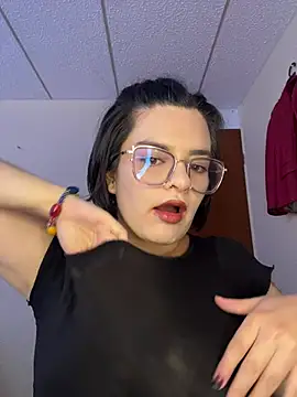 Snapshot of Mistress_Niky_ chatting on 04/24/26, 01:46 Mistress Niky online show from 04/24/26, 01:46