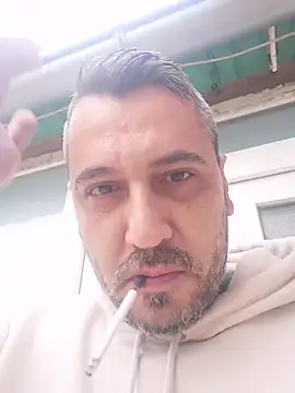 yourflowerpink online show from 12/18/25, 07:36