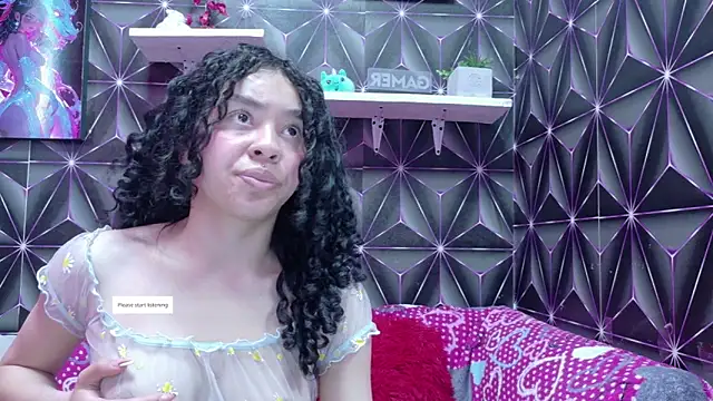 Snapshot of Tracy_KS chatting on 09/15/25, 01:33 Tracy KS online show from 09/15/25, 01:33