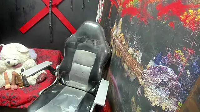 Snapshot of Tracy_KS chatting on 10/09/25, 08:18 Tracy KS online show from 10/09/25, 08:18