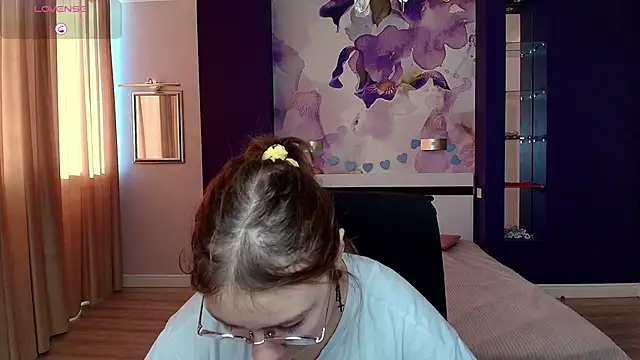 AngelinaLow online show from 10/31/25, 12:28