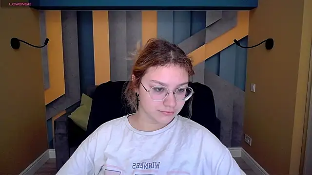 AngelinaLow online show from 02/26/26, 12:26