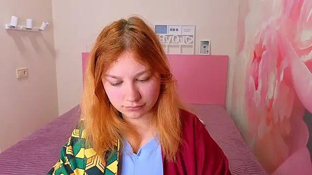 AngelinaLow online show from 04/25/26, 01:41