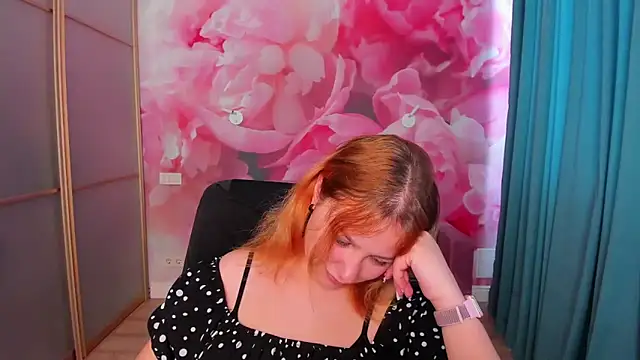 AngelinaLow online show from 05/26/26, 11:28