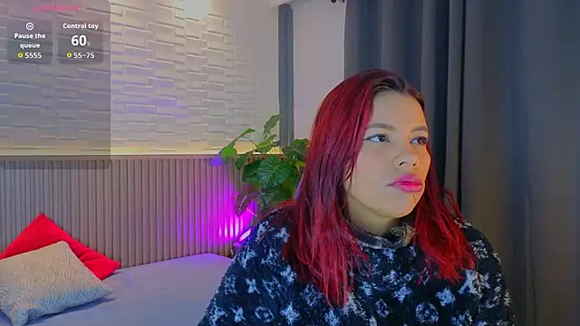 TiffanyWalk online show from 10/01/25, 11:05