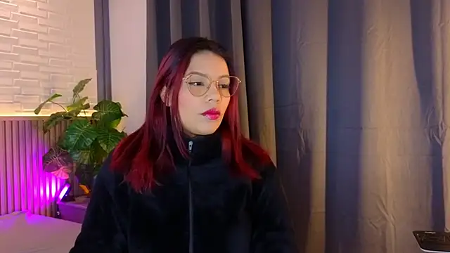 TiffanyWalk online show from 11/28/25, 10:51