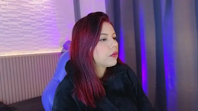 TiffanyWalk online show from 12/17/25, 11:16