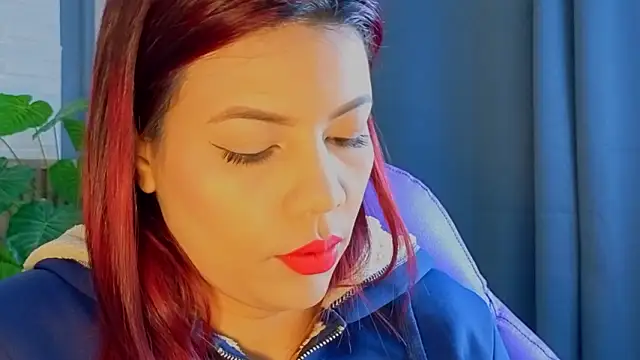 TiffanyWalk online show from 02/25/26, 12:37