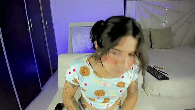 Snapshot of Zion_Moore chatting on 03/18/25, 12:58 Zion Moore online show from 03/18/25, 12:58