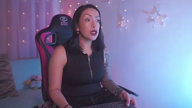 Snapshot of Madison_Mayer chatting on 01/08/26, 01:24 Madison Mayer online show from 01/08/26, 01:24