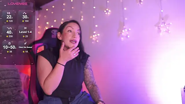 Snapshot of Madison_Mayer chatting on 01/19/26, 01:04 Madison Mayer online show from 01/19/26, 01:04