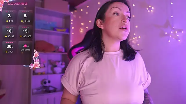 Snapshot of Madison_Mayer chatting on 02/10/26, 12:53 Madison Mayer online show from 02/10/26, 12:53