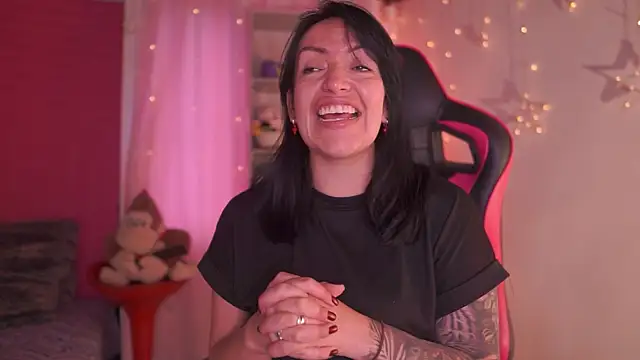 Snapshot of Madison_Mayer chatting on 04/06/26, 12:17 Madison Mayer online show from 04/06/26, 12:17