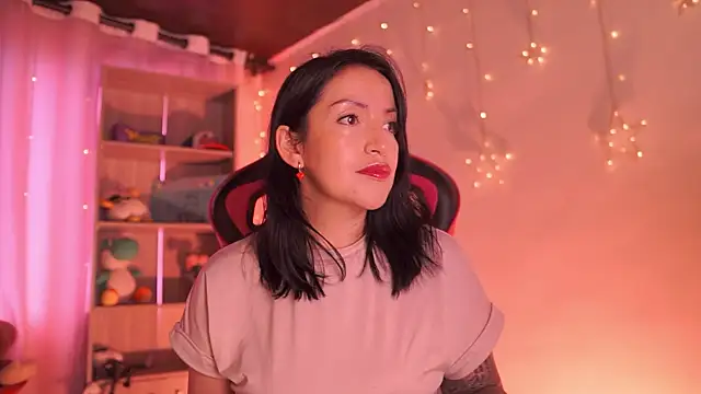 Snapshot of Madison_Mayer chatting on 04/15/26, 01:29 Madison Mayer online show from 04/15/26, 01:29